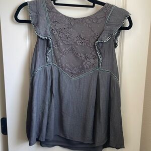 Gray Flowy Cap Sleeve Top- Medium